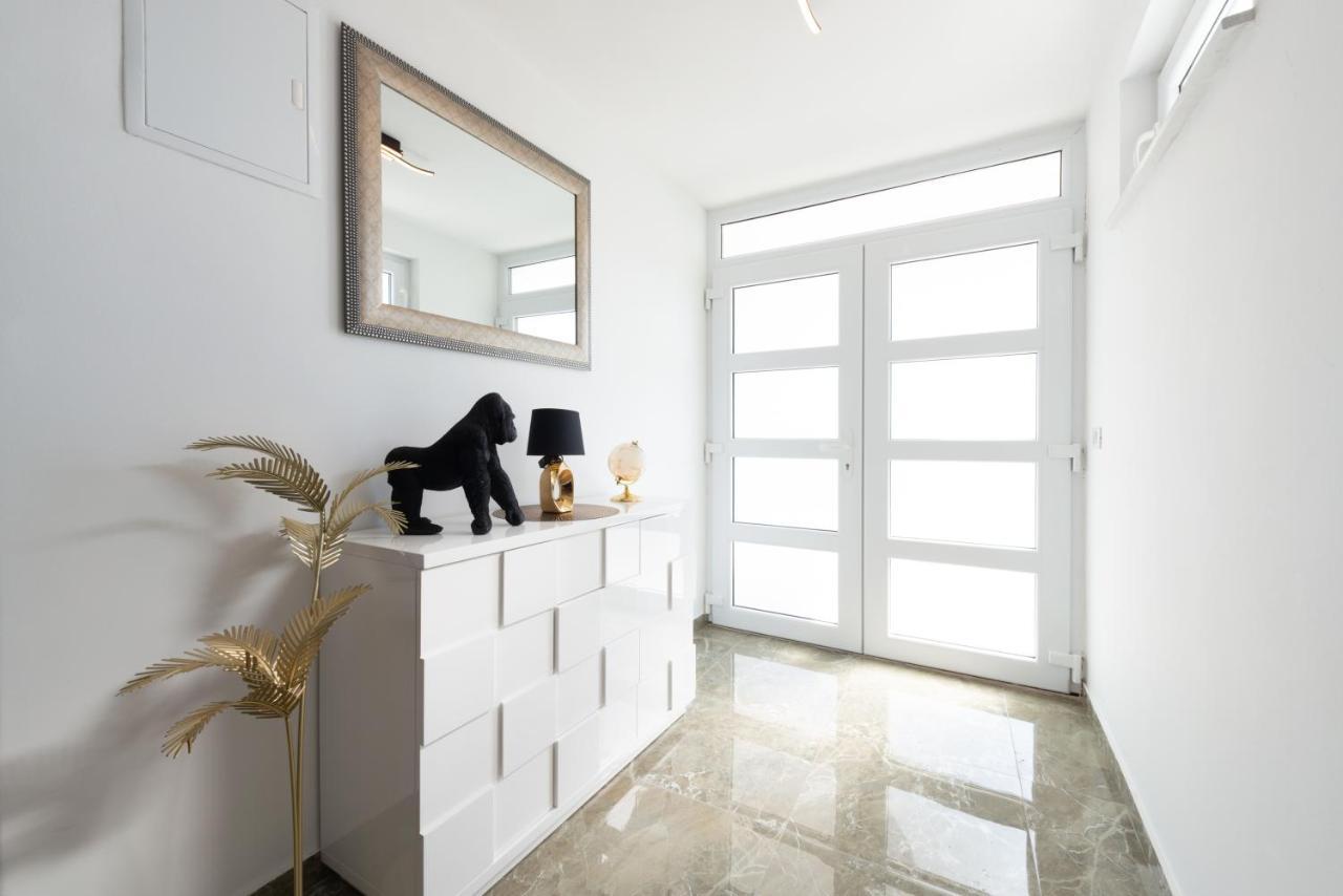 Golden Seaview Holiday Home Mlini Exterior foto